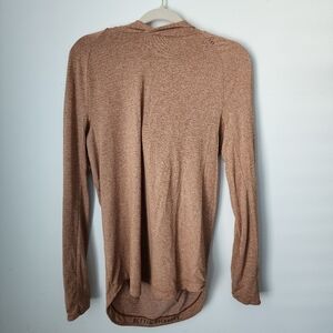 LULULEMON- Lightweight Long Sleeve Hoodie in Heathered Camel Brown